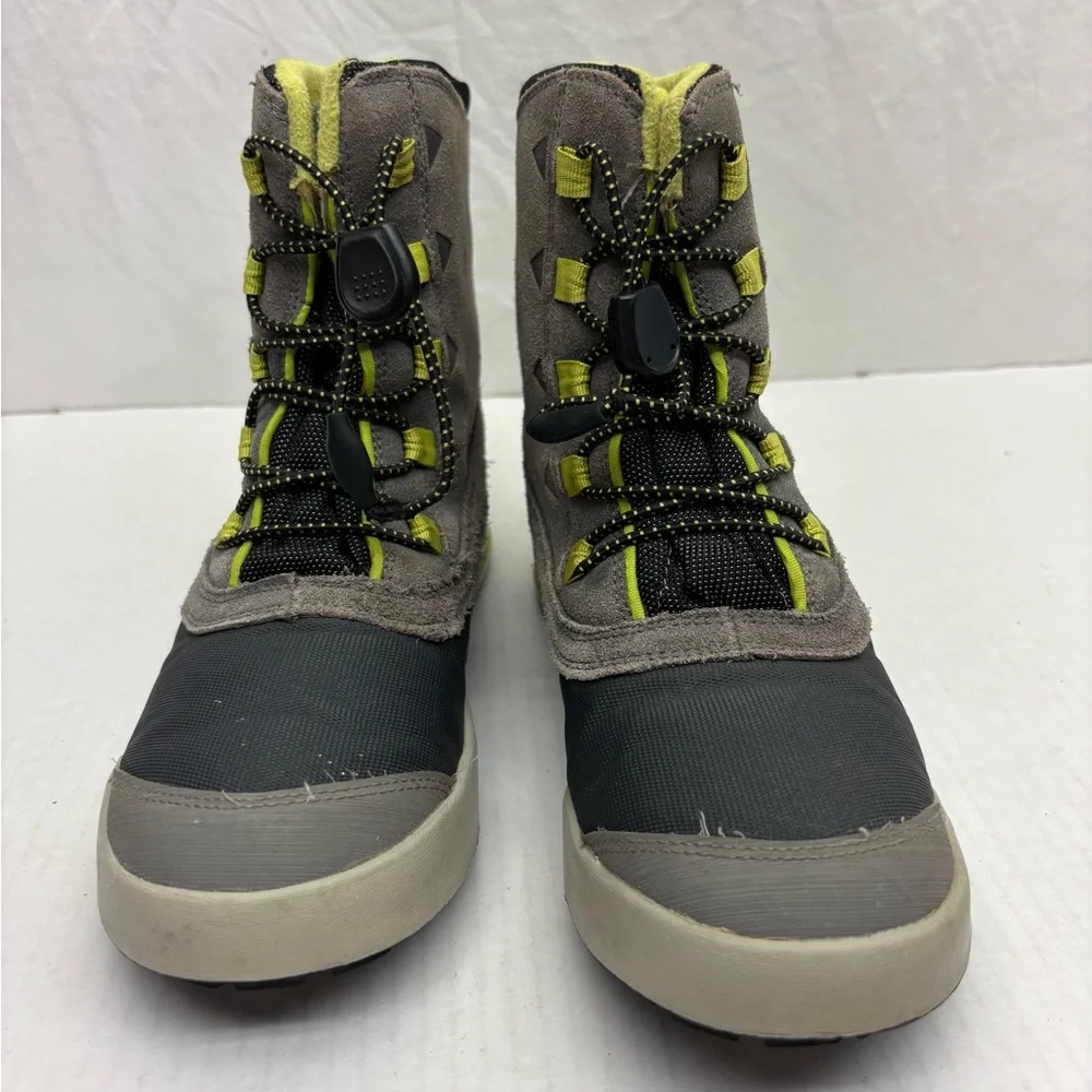 Merrell Kids Gray and Neon Green Winter Boots, SZ 3 little boy, box 23